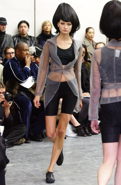 Look 16